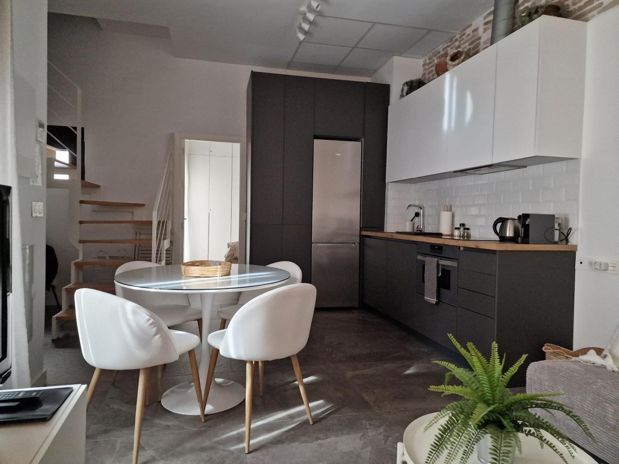 Atico En Puerta Osario Apartamento Sevilha